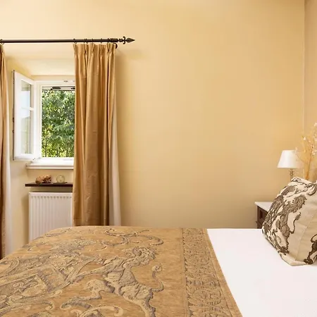 The Merchants House Guest house Peritheia